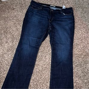 Levi’s - Classic Bootcut Plus Size Jeans - Women’s 24W